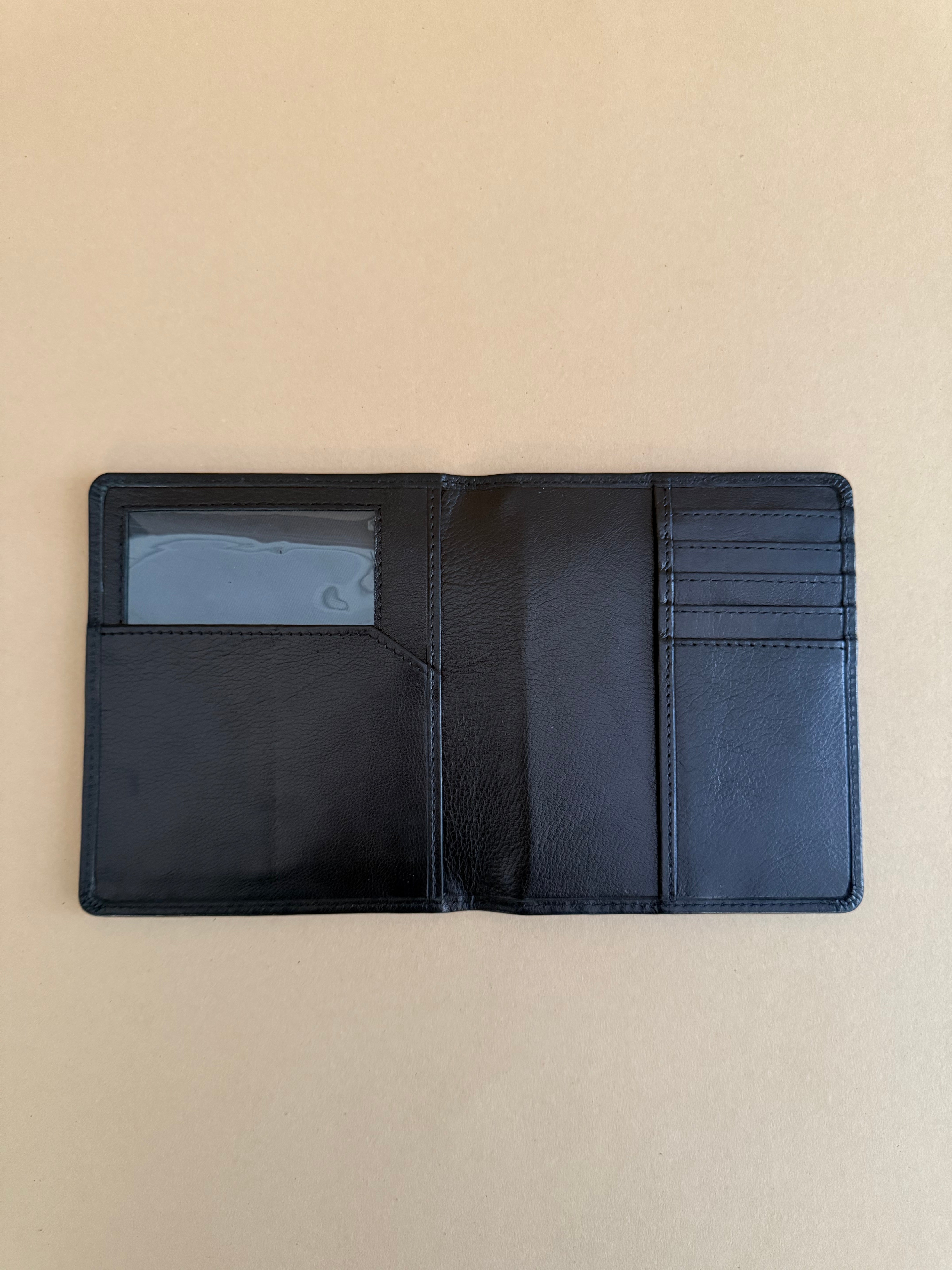 Holden – Travel Wallet