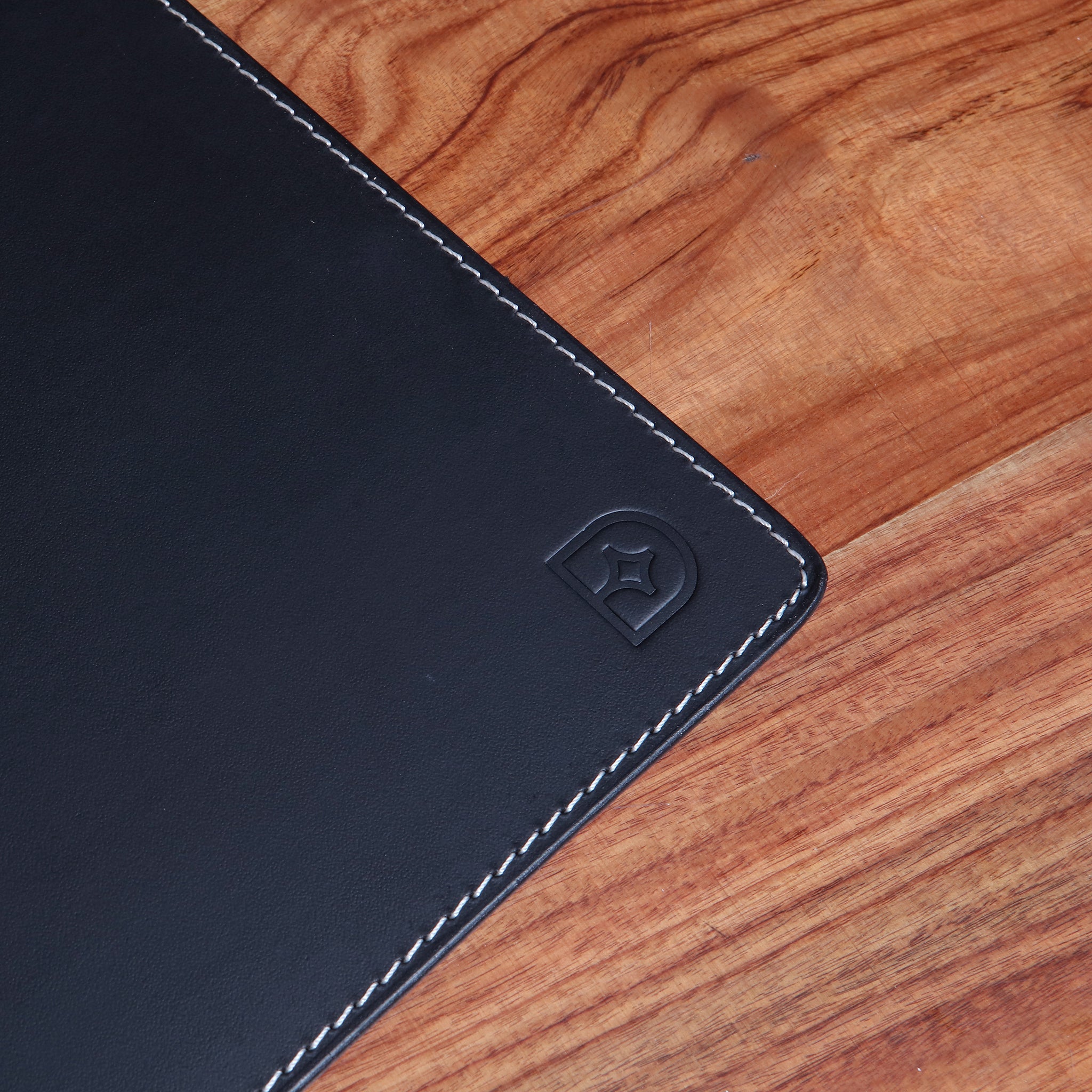 Deskpad - Black