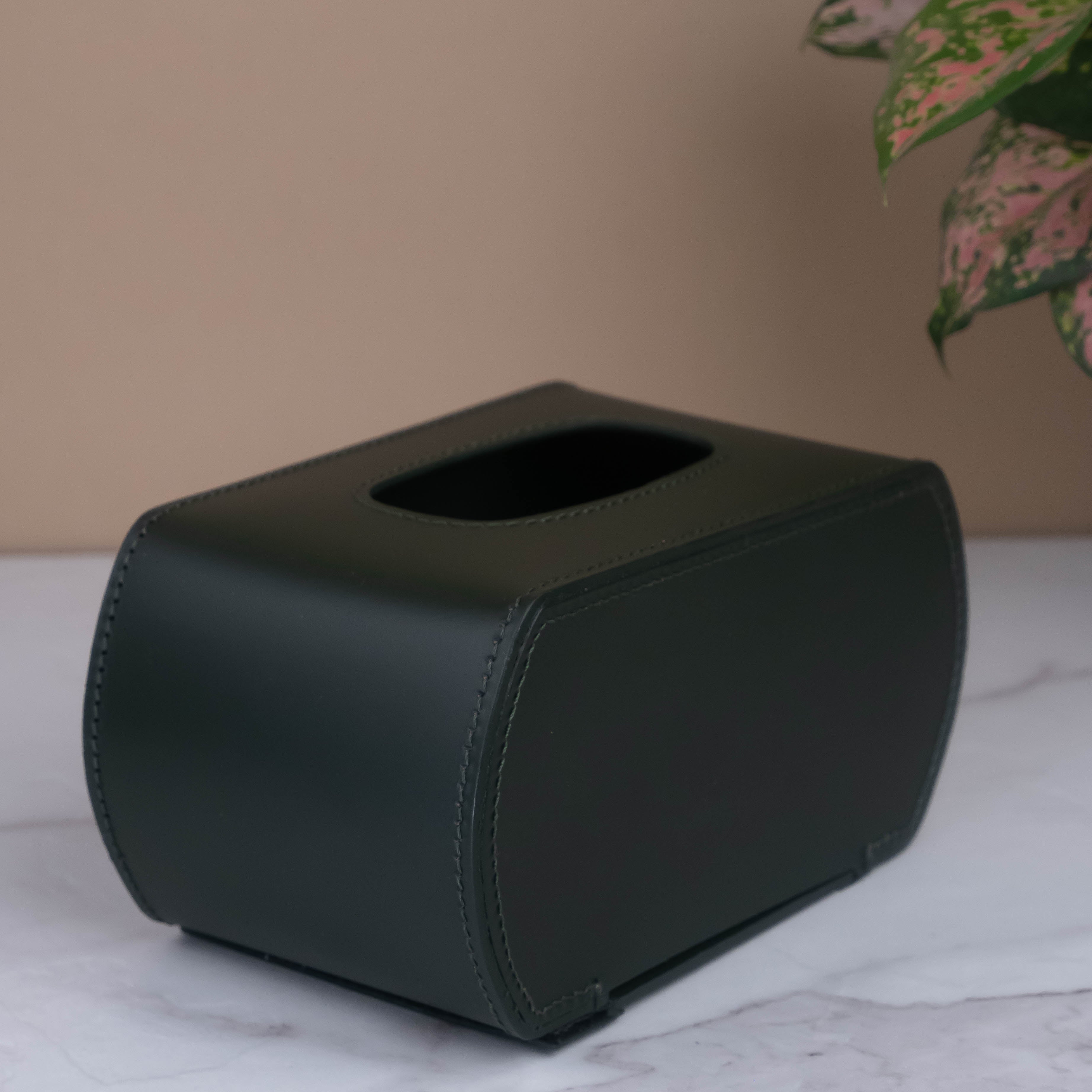 Tissue Box Rectangle - side curved