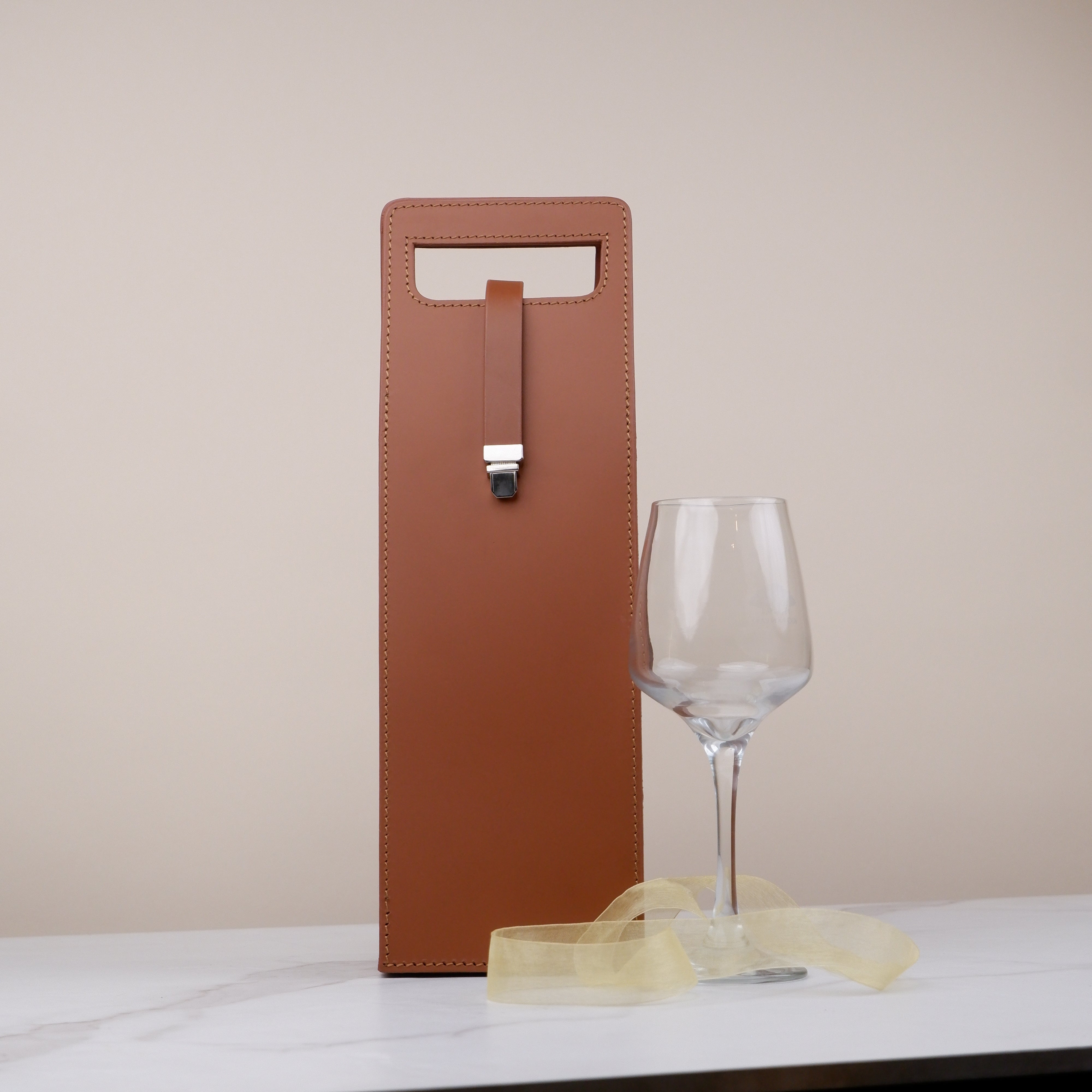 Wine Holder - Tote