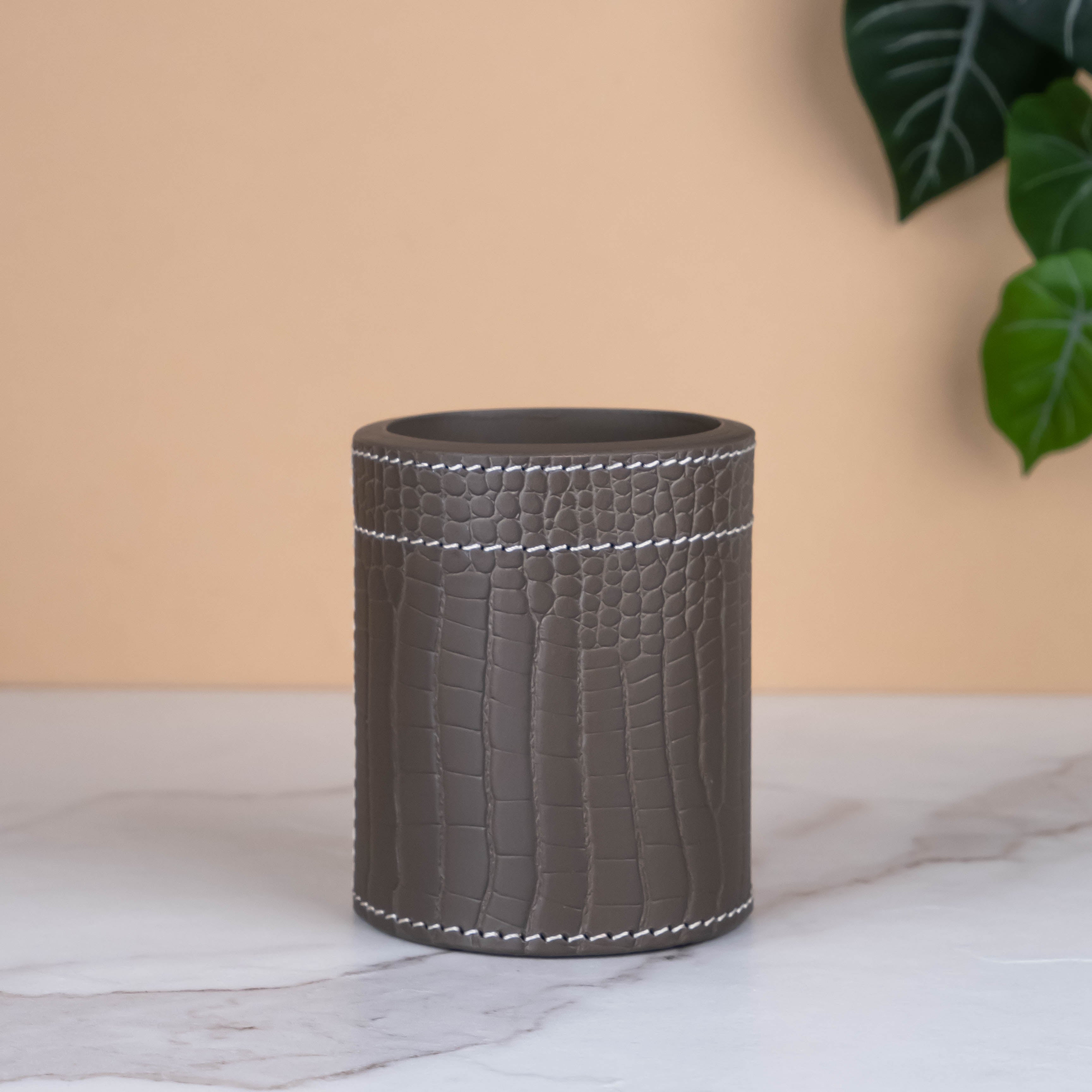 Pencup - Elephant Grey Croco Big Print