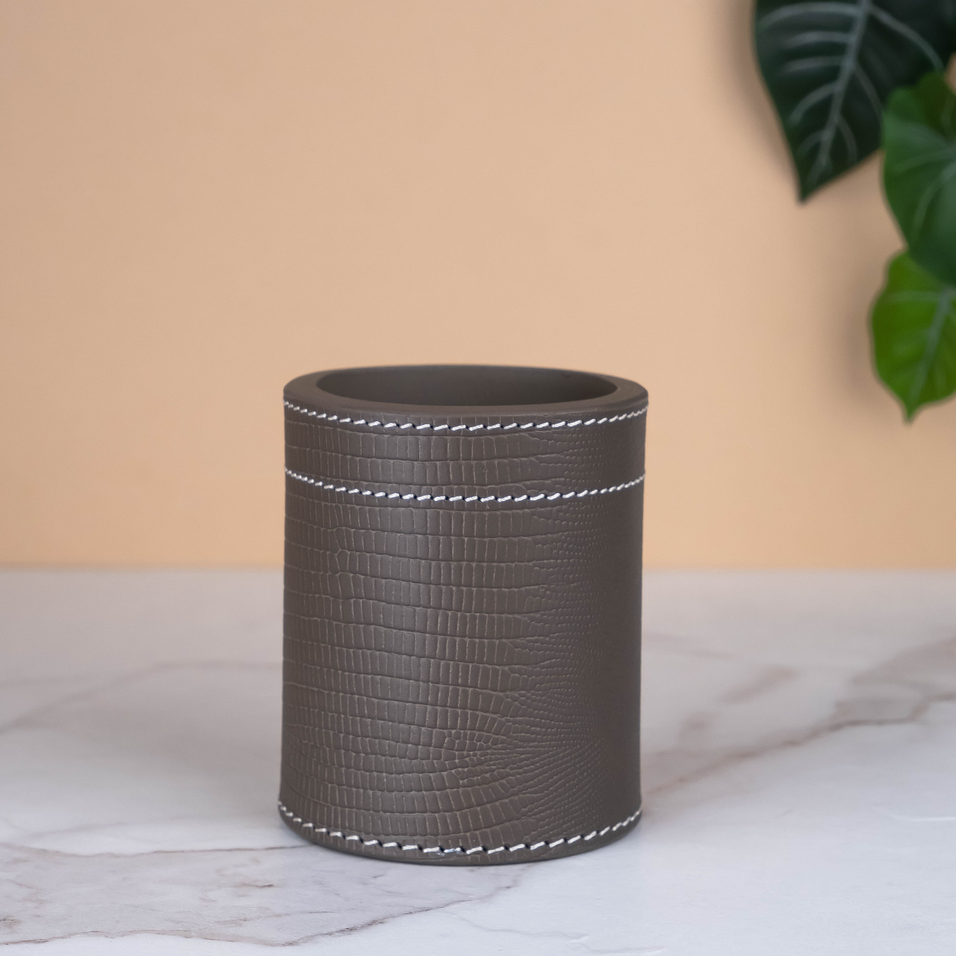 Pencup - Elephant Grey Croco Small Print