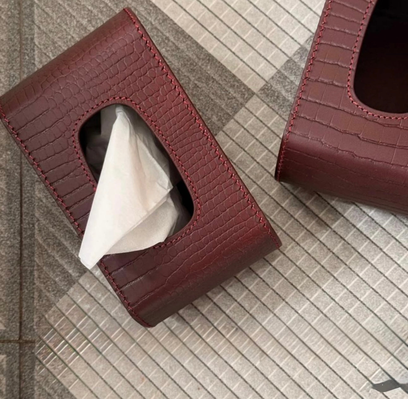 Tissue Box Rectangle - side curved